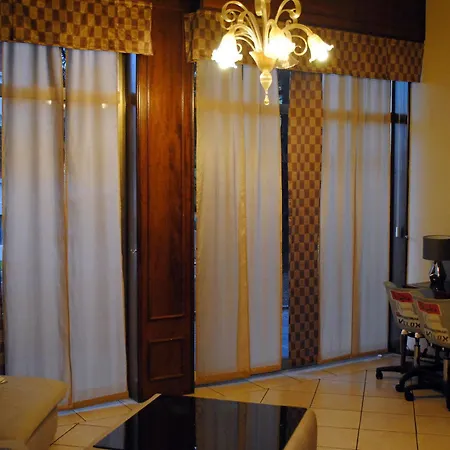 Domus Hotel