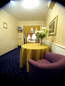 Domus 3* מאראנלו