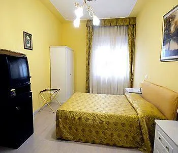 Domus Hotel 3*