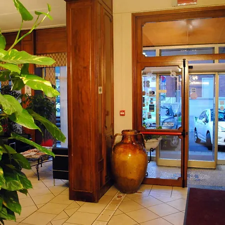 Domus Hotel