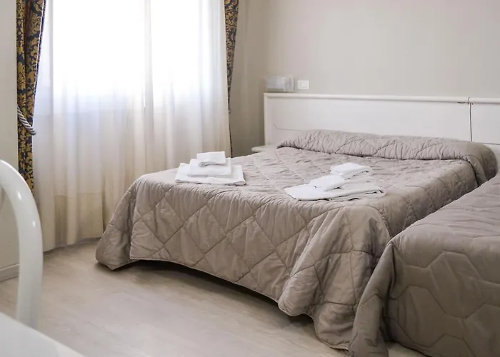 Domus מלון 3*